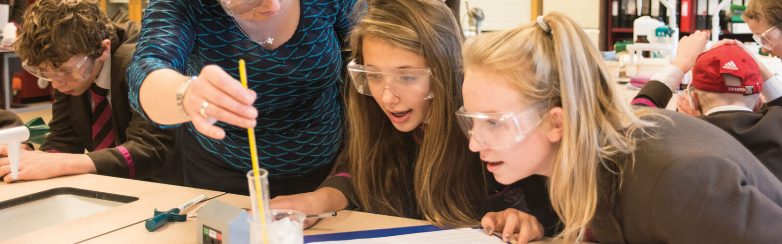 Royal School Dungannon - Science Class